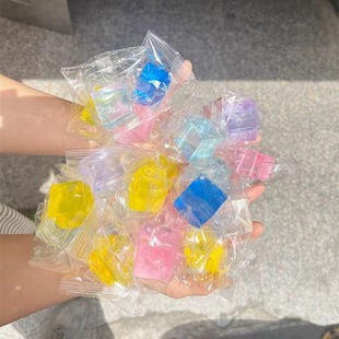 Wholesale ice cube pinch music children's decompression toy jelly color buckle bomb transparent ice cube May Day student travel
