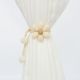 Rice white one flower buckle pearl strap