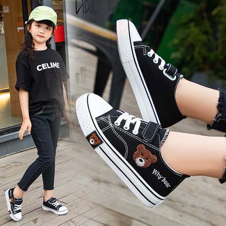 Children's shoes foreign trade 2023 children bear canvas shoes fashion students small white shoes boys and girls Velcro board shoes wholesale