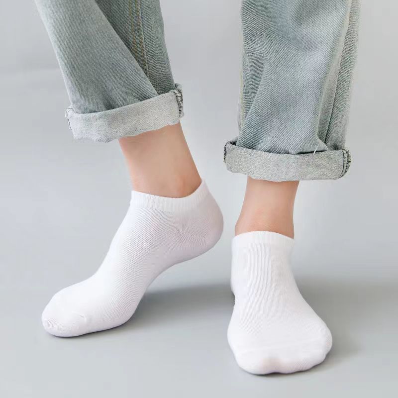 Socks men's short socks sweat-absorbent short tube summer thin low-top shallow invisible Joker black and white gray boat Socks wholesale