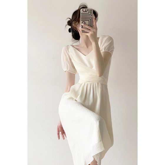 Tea Break French Dress Niche Design Retro Collar 2024 Summer High-end Temperament Gentle Style First Love Dress