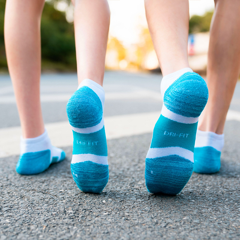 Men and women short tube terry sports socks combed cotton cycling badminton table tennis running marathon fitness