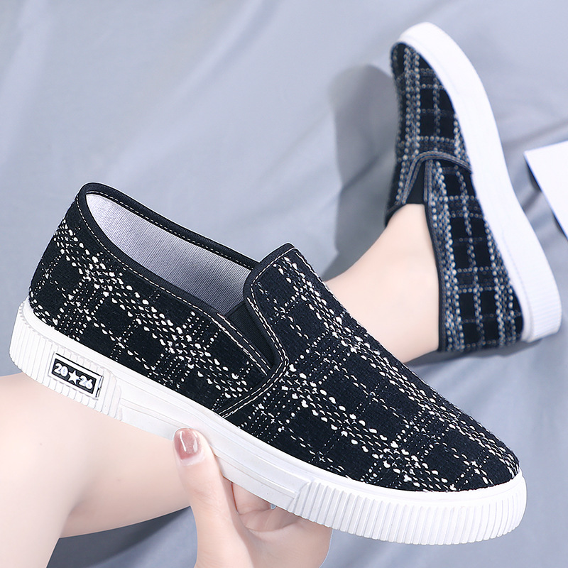 2022 new all-match internet celebrity cloth shoes fashionable round toe cloth shoes women's Korean-style sports breathable non-slip soft bottom student shoes
