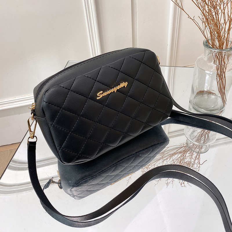 Bag Women's 2021 New Trendy Fashion Design Popular Embroidered Rhombic Shoulder Crossbody Bag Cross-border Wholesale