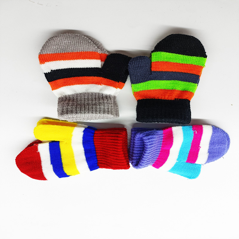 Factory foreign trade children's children's woven bag play game home warm gloves knitted wool thickened