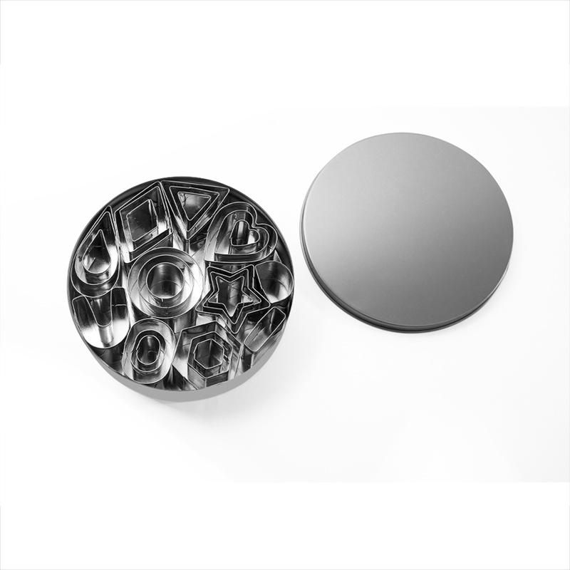 Stainless Steel 24 Piece Biscuit Mold Cookie Chocolate Cake Baking suit DIY Flower Kitchen Tools