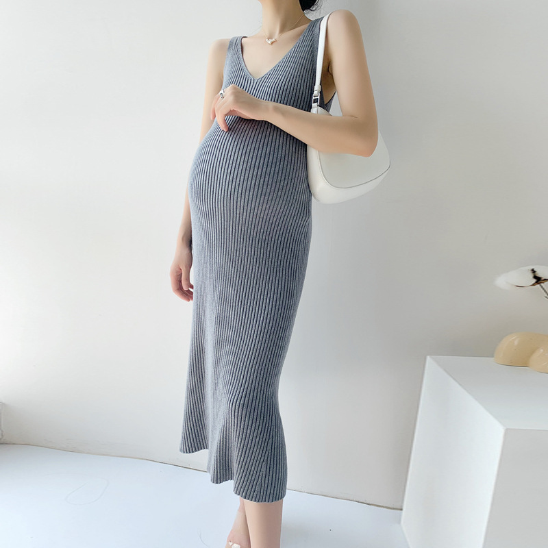 2023 Internet Popular Pregnant Women's Base Skirt V-Neck Thickened Core-Spun Yarn Knitted Skirt All-Match Vest Skirt Pregnant Women's Dress