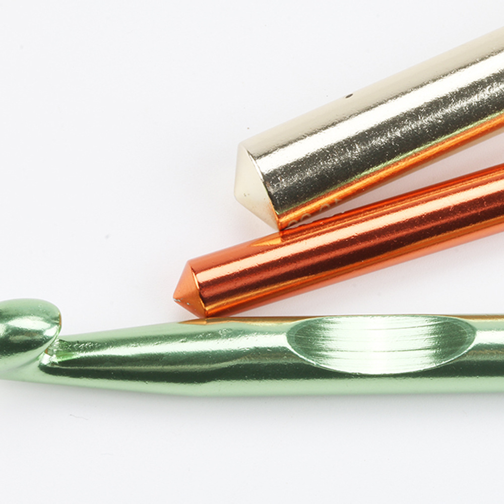 Manufacturer 10MM 12MM 15MM thick alumina sweater crochet knitting tool sweater needle crochet wholesale