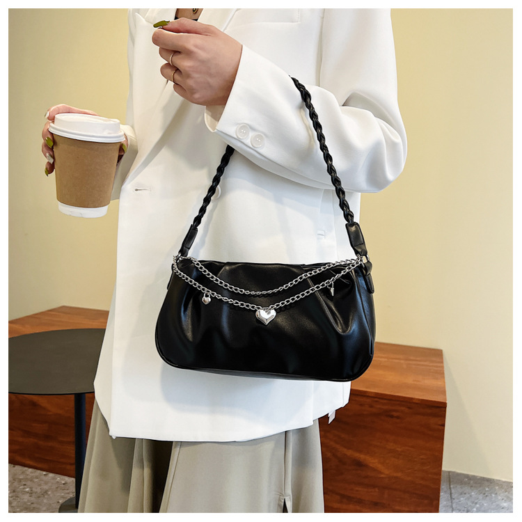 Niche Design Bag Women's Pleated Cloud Square Handbag Simple All-match Small Fresh Style Zipper Chain Underarm Bag_voghion.com
