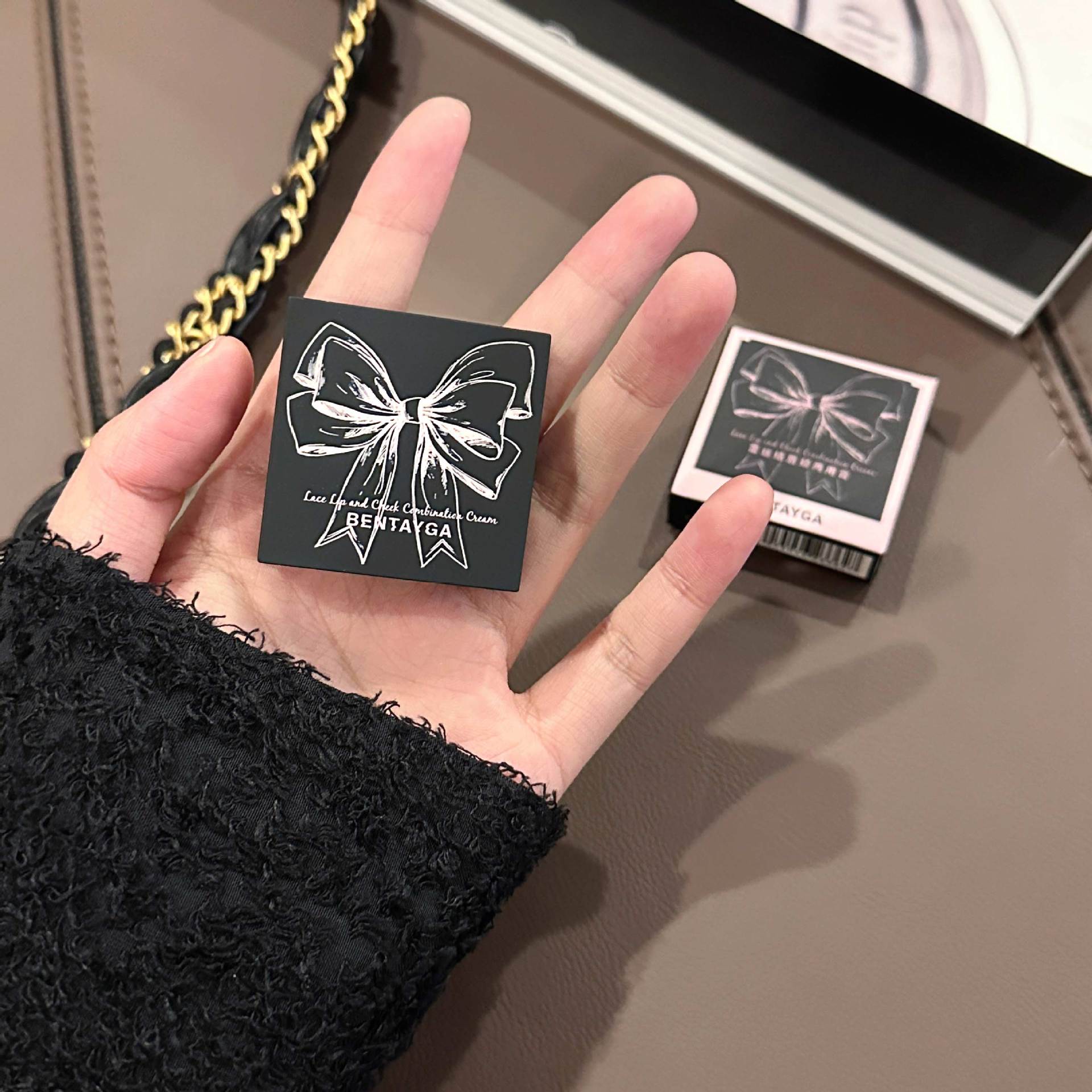 Lace knot lip and cheek dual-use cream lip mud lip and cheek early Beauty Matte multi-purpose cream blush lip mud white lipstick student female