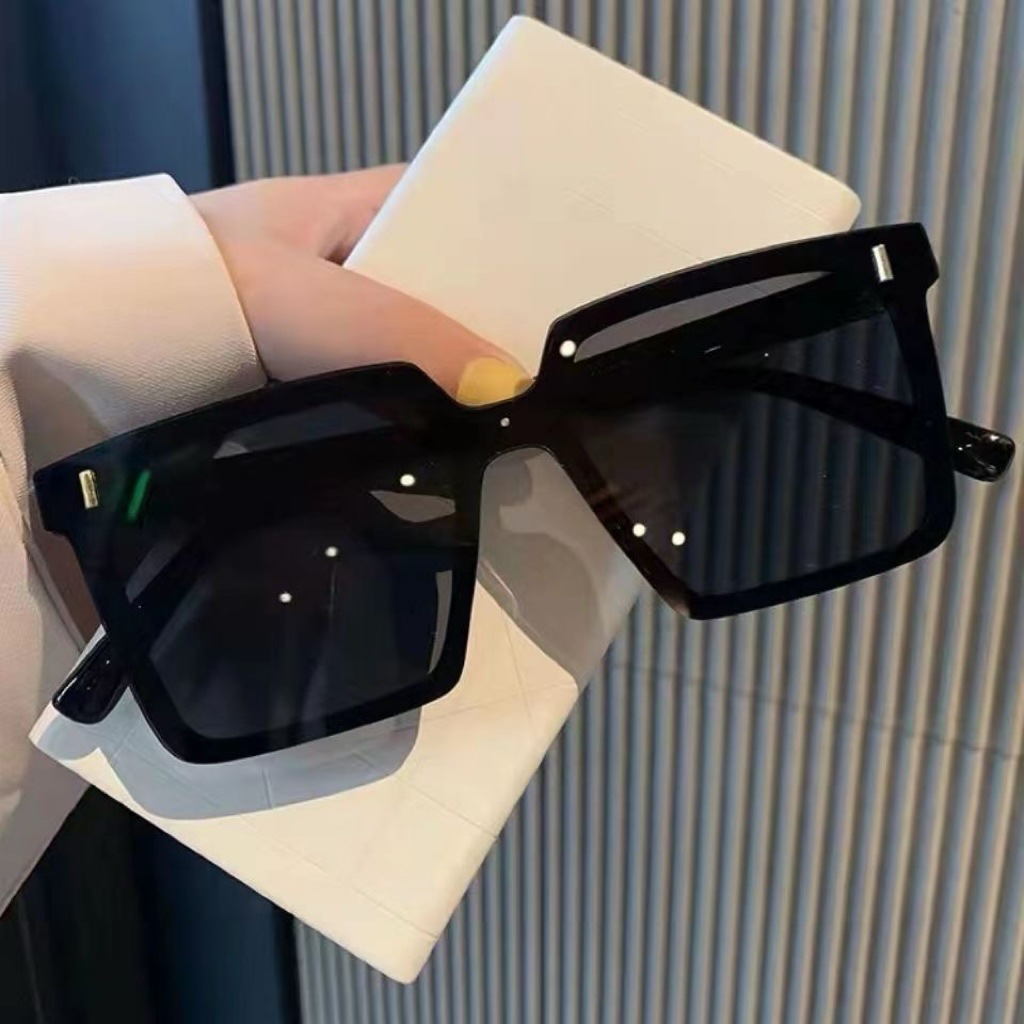 New Large Frame Trendy Internet Celebrous Sunglasses Little Red Book Women's High Sense Box Sunglasses Shake Tone Same Style UV Protection