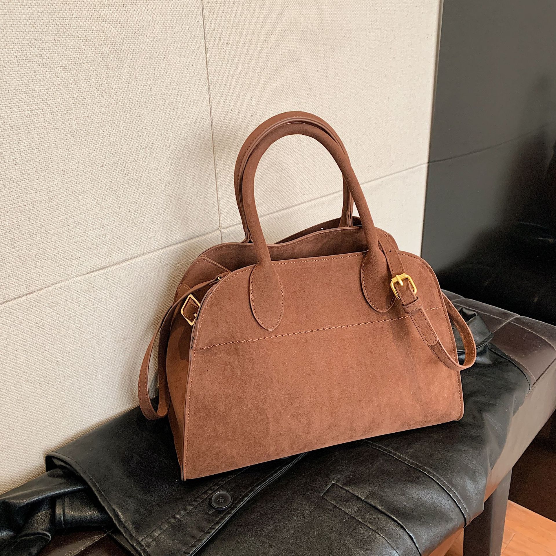 Cross-border Retro Large Capacity Handbag 2025 New All-match Light Luxury R. ow Frosted Commuter Women's Shoulder Tote Bag