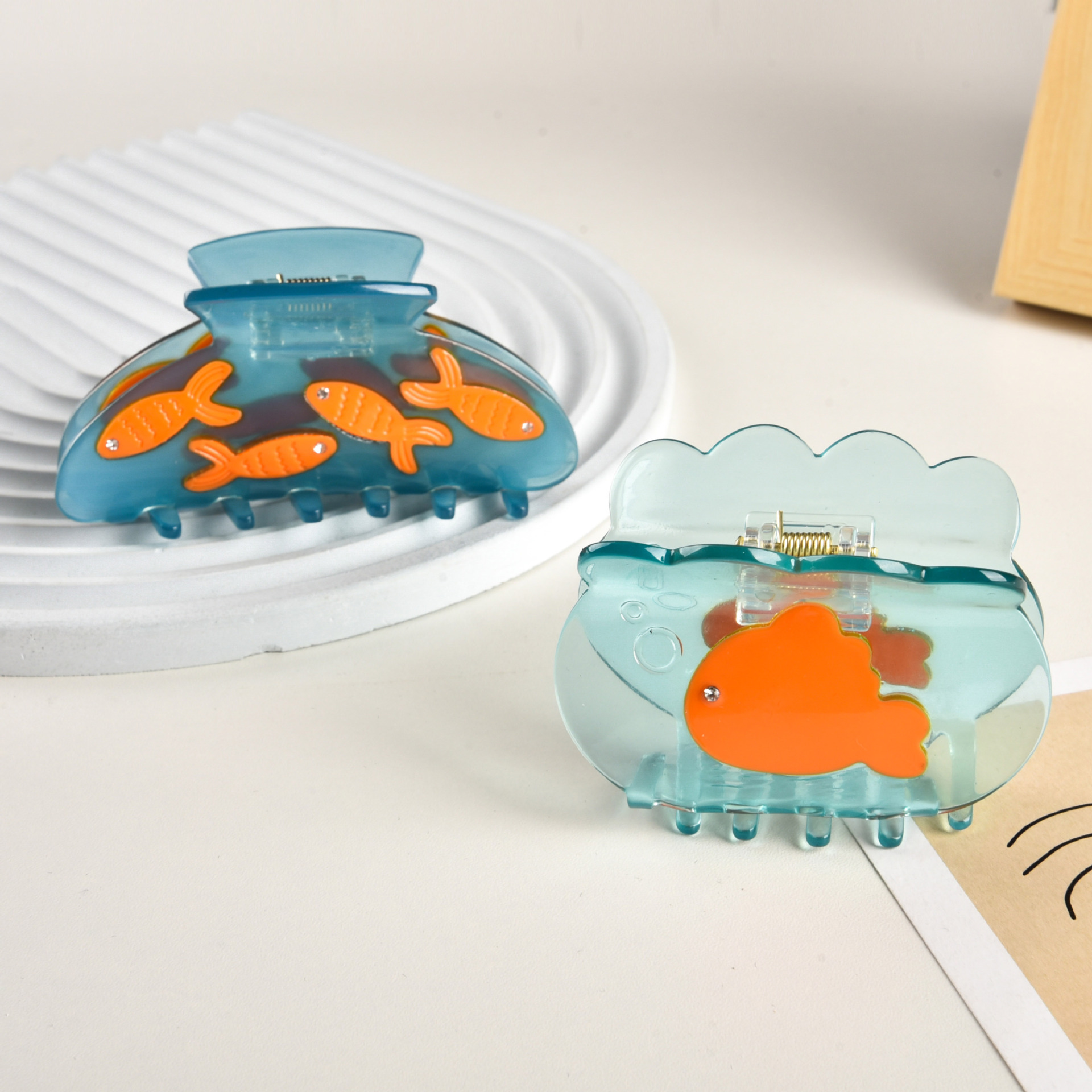 YHJ hair accessories new acetate grip transparent fish tank hairpin cute animal fish shark clip plate hairpin hair grip_voghion.com