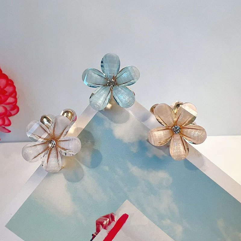 Small size bangs hair clip 2023 new crystal flower side hairpin South Korea Internet celebrity mini temperament hair grip hair accessories_voghion.com