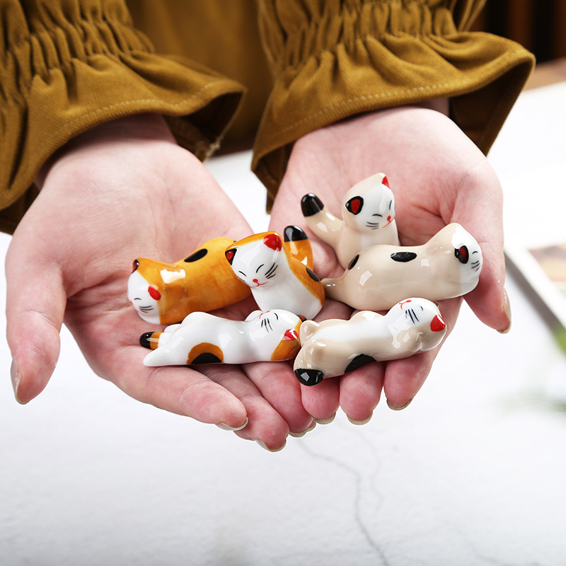 Ceramic Kitten Chopsticks Holder Chopsticks Holder Cute Kitten ZAKKA Grocery Japanese Chopsticks Pillow Lucky Cat Hotel Chopsticks Holder