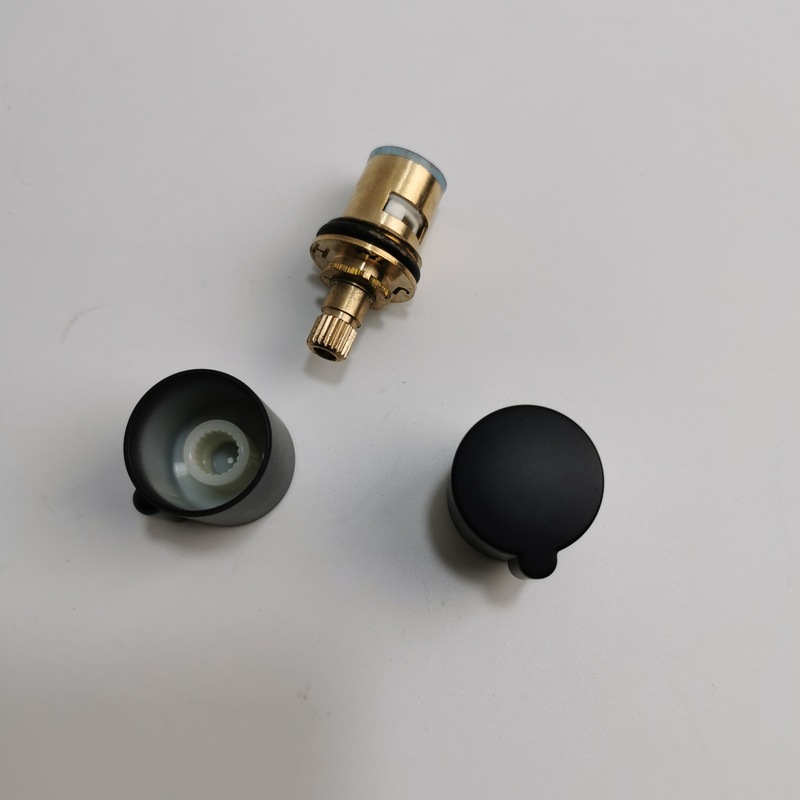 ミニ便器の友達は一進二出ダブルコントロール角弁増圧スプレーガントイレの洗濯器の便器角弁です。|undefined