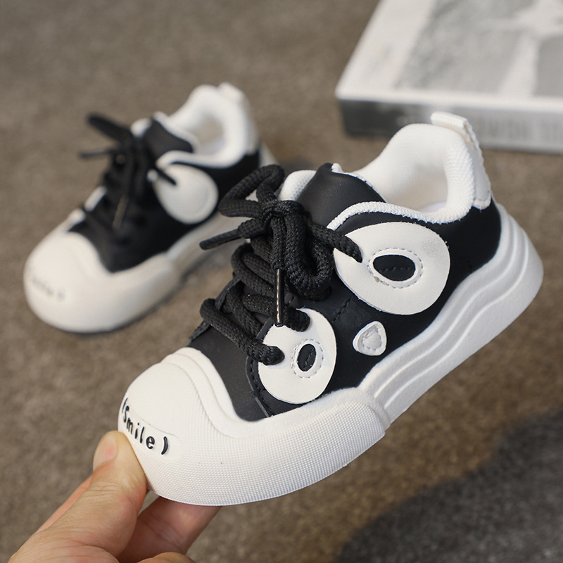 Children's autumn leather shoes boys' waterproof sports girls' closed toe casual board shoes children's anti-collision closed toe soft bottom