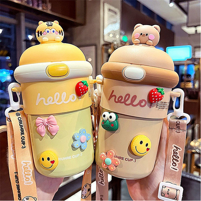 Online red high-looking cartoon strap water Cup girl large capacity cute straw Cup student ins portable glass