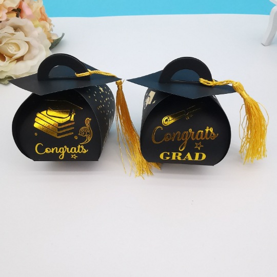New student graduation season celebration gift box creative doctor hat design gilding letter candy box hot sale