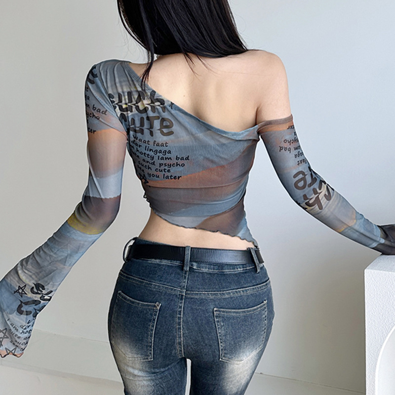 Hot girl y2g contrast color oblique shoulder letter printed mesh bell sleeve T-shirt irregular hem niche navel-exposed short top