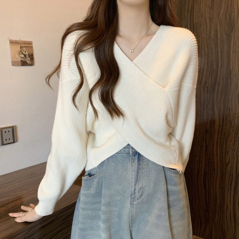 Early autumn cross design V-neck red gentle sweater women's autumn and winter lazy style bottoming sweater