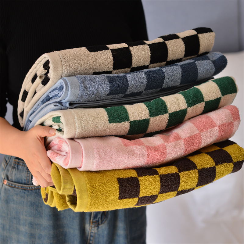 Classic checkerboard bath towel towel cotton absorbent soft
