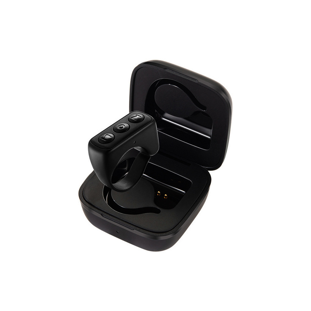Bluetooth universal remote control to adjust the volume to cut songs to play music lock screen to receive phone calls selfie ring