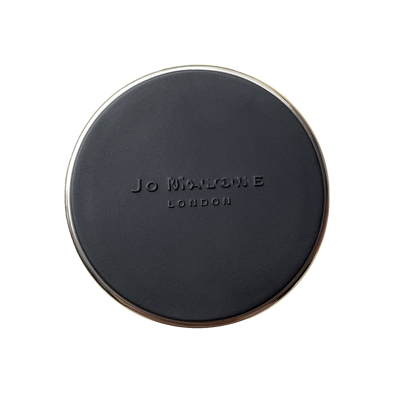 Foreign trade round cake car aromatherapy air outlet fragrance solid perfume pendant British pear accompanying aromatherapy film gift box