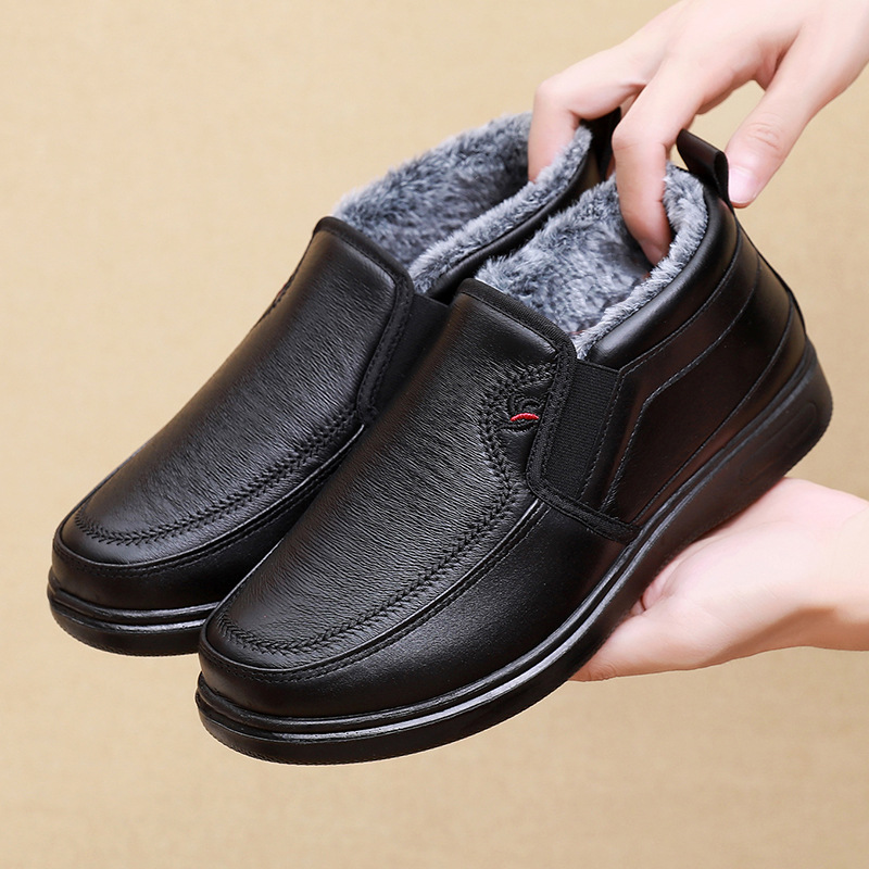 Invierno viejo Beijing zapatos de algodón para hombres impermeables antideslizantes de mediana edad y ancianos zapatos de papá forrados de lana caliente casual botas de algodón para hombres viejos