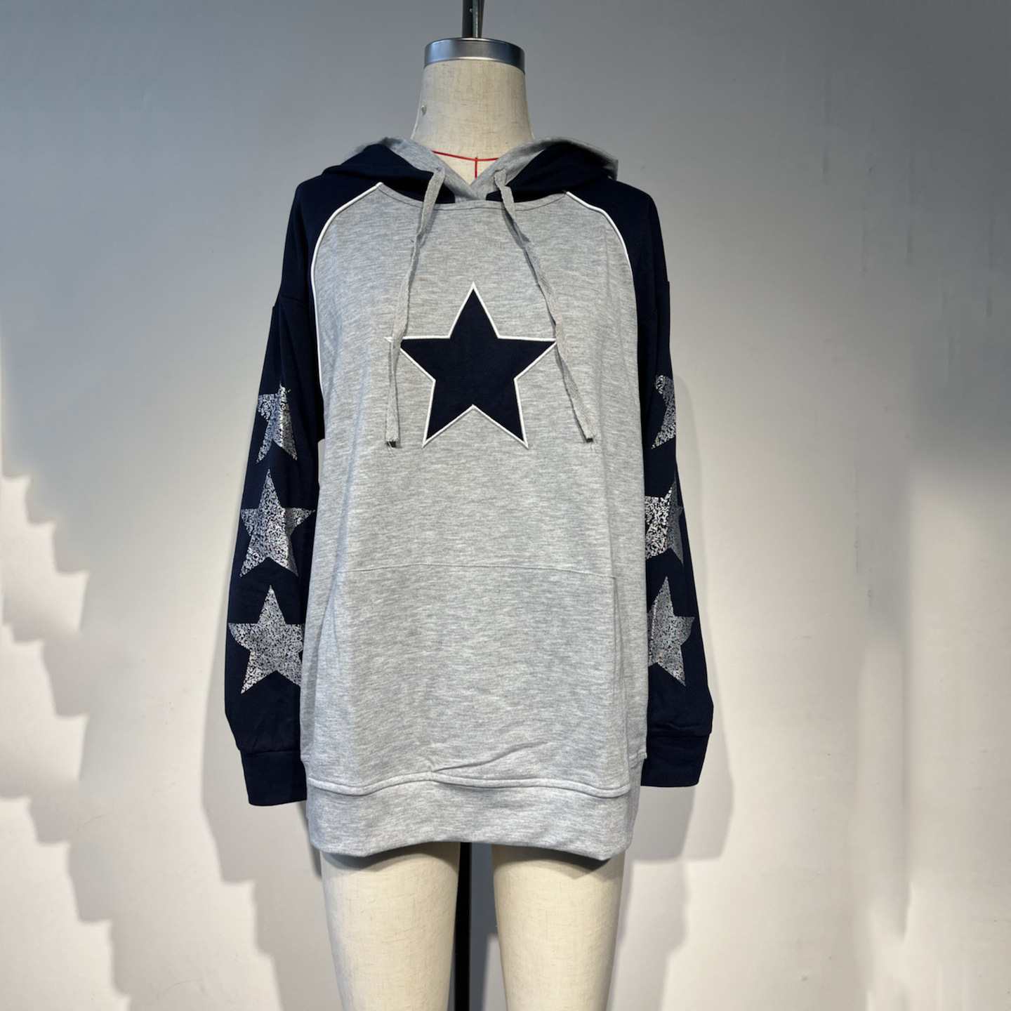 European and American new AliExpress Amazon five-pointed star hooded contrast color sweater source factory in stock