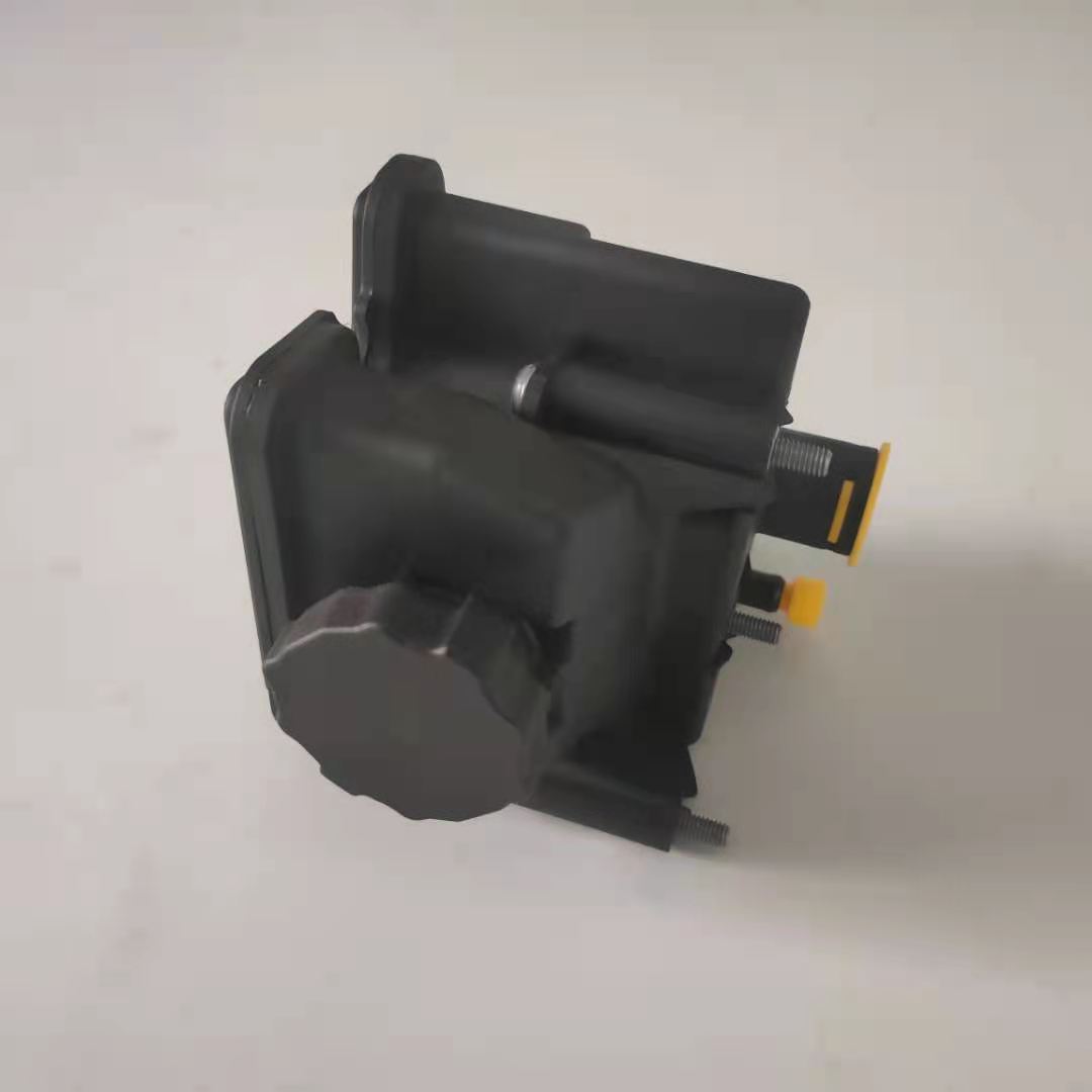 Booster pump oil pot suitable for Mercedes-Benz W203W204 0004602383 auxiliary water tank power steering fuel tank