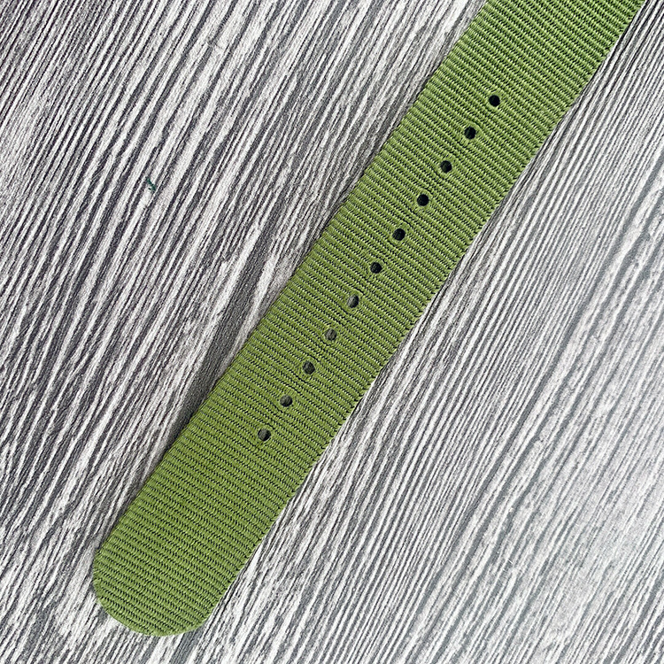 Sports Outdoor Watch Band Waterproof Sweat-proof NATO Soft Canvas Hand Ring Band Men's Cloth Watch Band 22mm