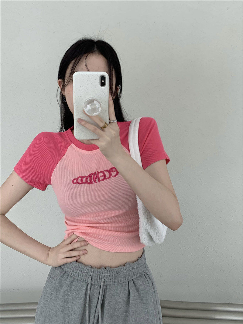 Pure desire style short student top hot girl slim fit 2024 Summer new short sleeve T-shirt female American design sense ins