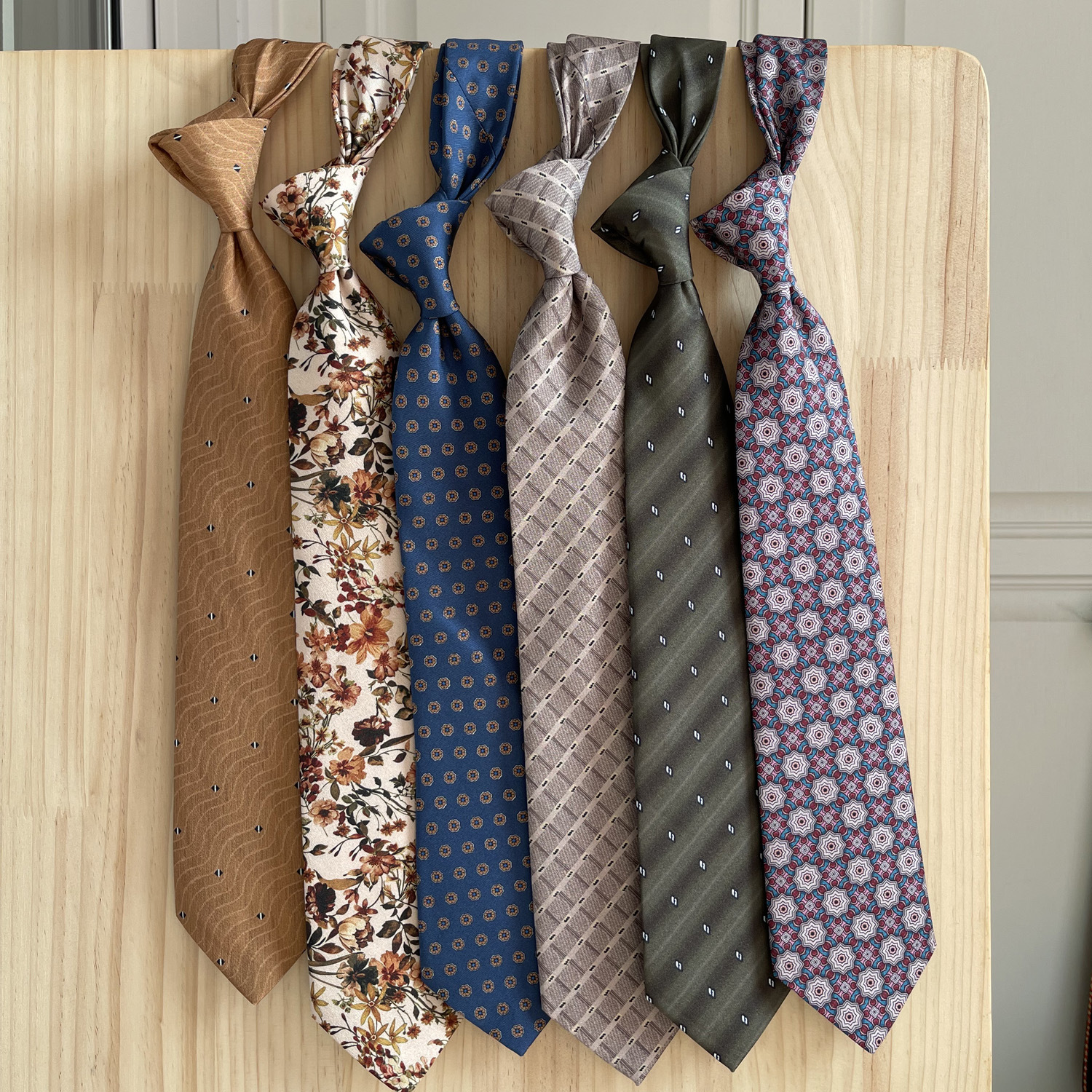 Girl's Tie Ancient 8cm Trendy Brand Printed Imitation Silk All-match Korean Style Retro Hong Kong Style Floral Casual Men's Tie