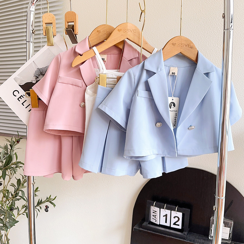 Stylish and Trendy Summer New French Minimalist Three-Piece Set Including Blazer Jacket, Camisole Top, and Wide-Leg Shorts