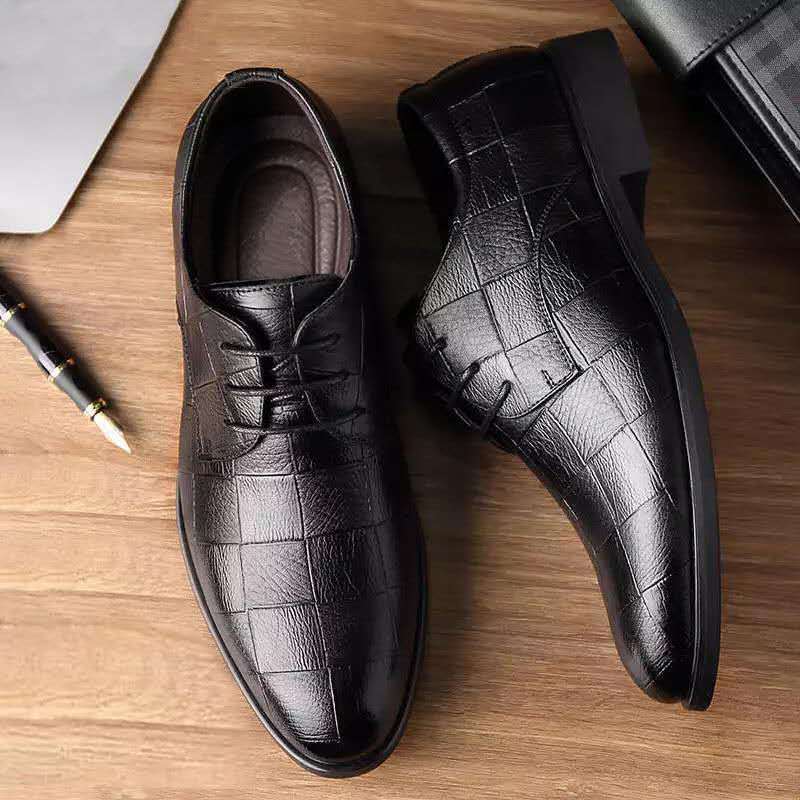 2022 spring new leather shoes men's business dress Best Man large size shoes Joker casual wedding shoes a generation of hair