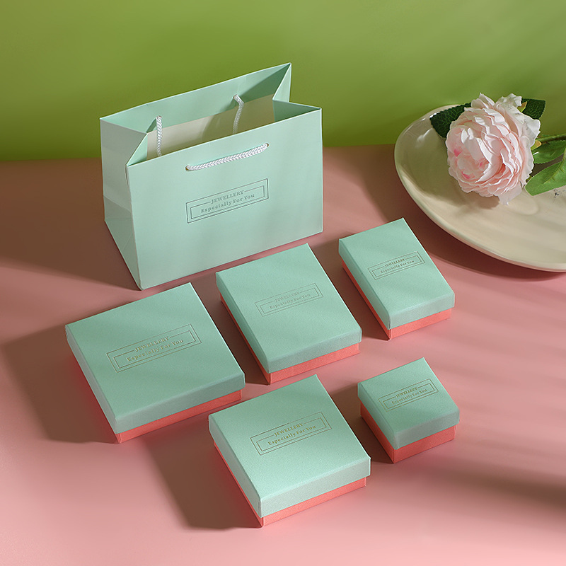 Built-in sponge heaven and earth cover jewelry box packaging exquisite gift box laser text craft gift box gift bag