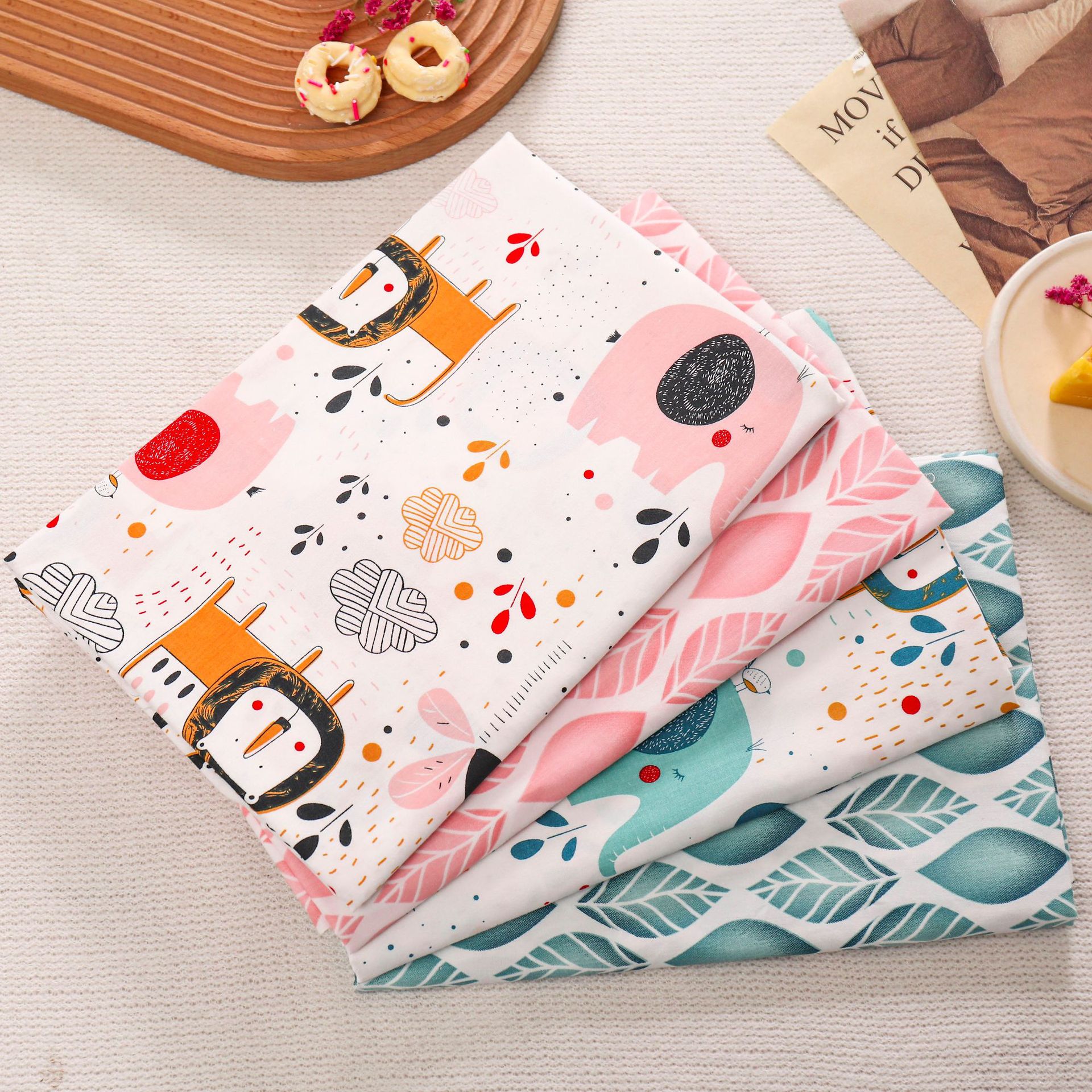 Wholesale supply of 133*72 twill print cartoon 40 cotton 1.6 meters wide