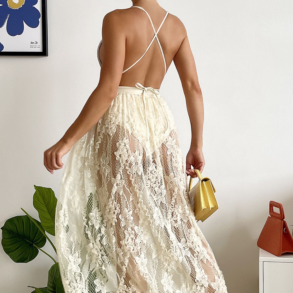 2023 New European and American Foreign Trade Beach Dress Bikini Lace Deep V Leaky Back Strap Sexy one-piece Swimsuit