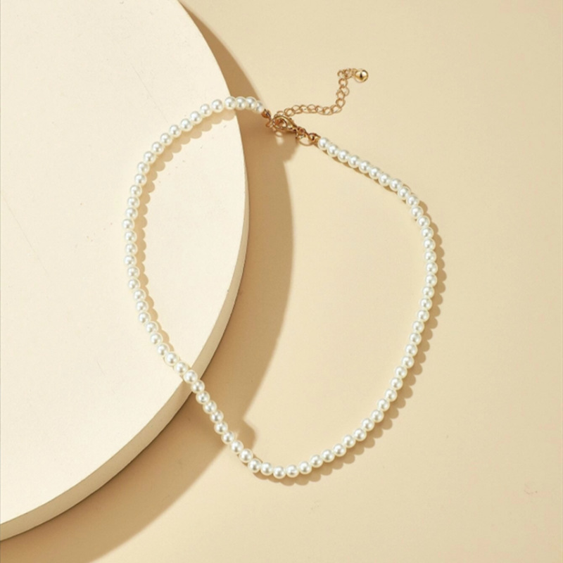 European and American cross-border jewelry personalized exquisite fashion all-match clavicle accessories women's simple white pearl pendant necklace