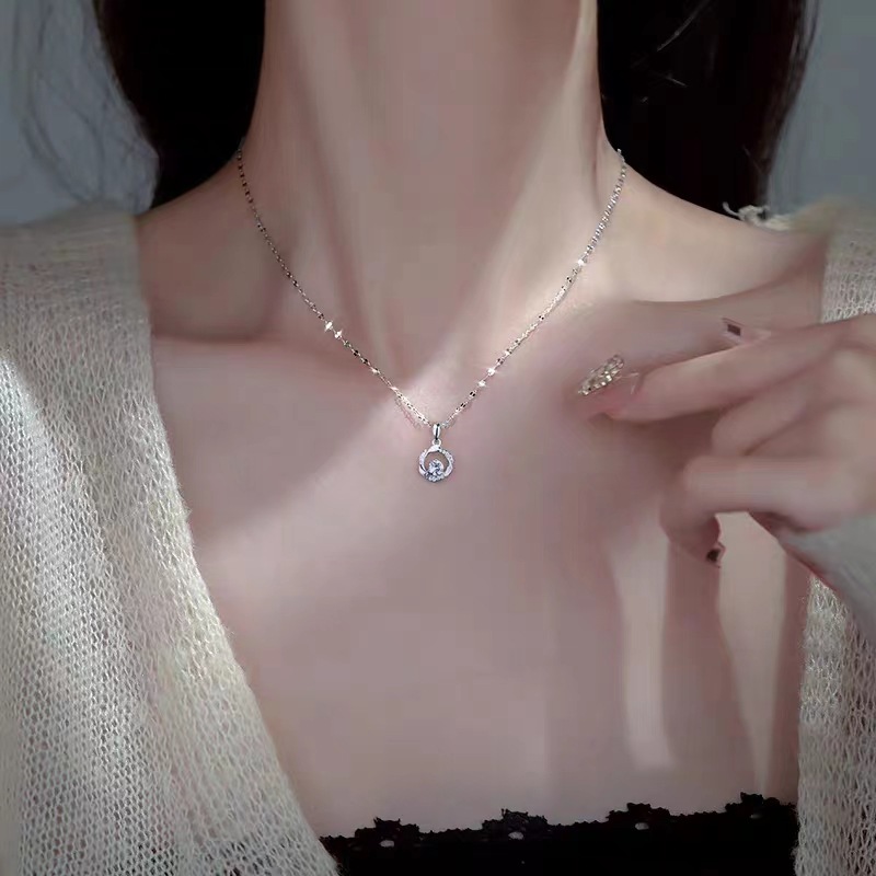 鈦鋼不掉色項鍊微鑲莫比烏斯環吊墜高級感百搭鎖骨鏈輕奢飾品批發