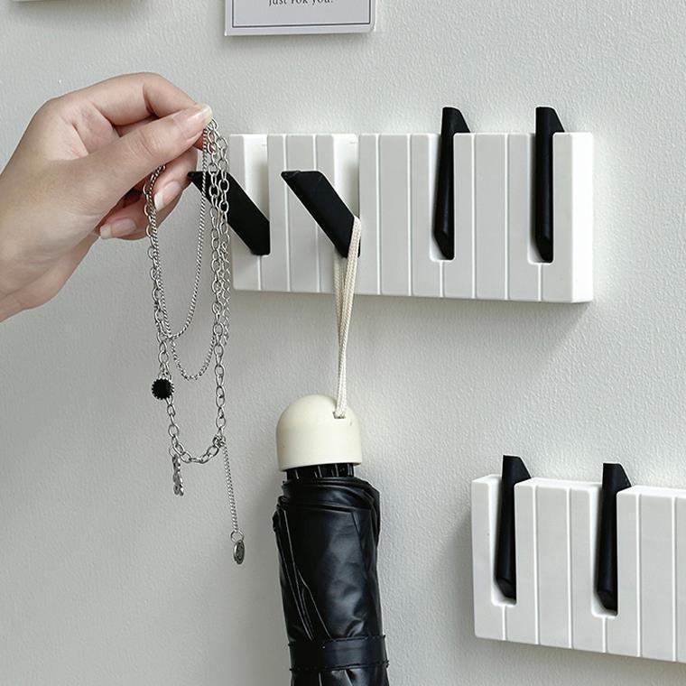 Creative piano hook clothes punch-free door back coat and hat key hook household piano key hat bag entrance