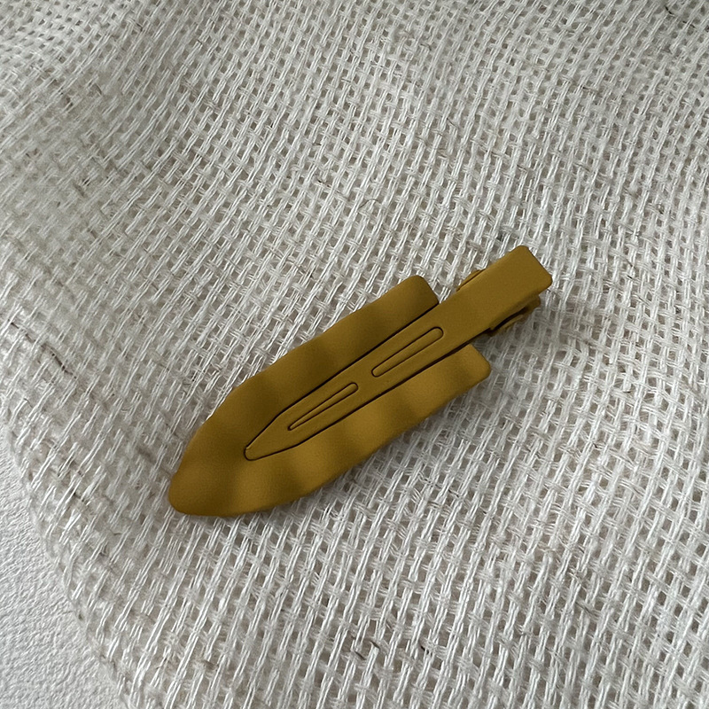 Colorful Seamless Hairpin Frosted Wave Metal Broken Hair Edge Clip Forehead Bangs Clip Wash Face Makeup Duckbill Hairpin_voghion.com