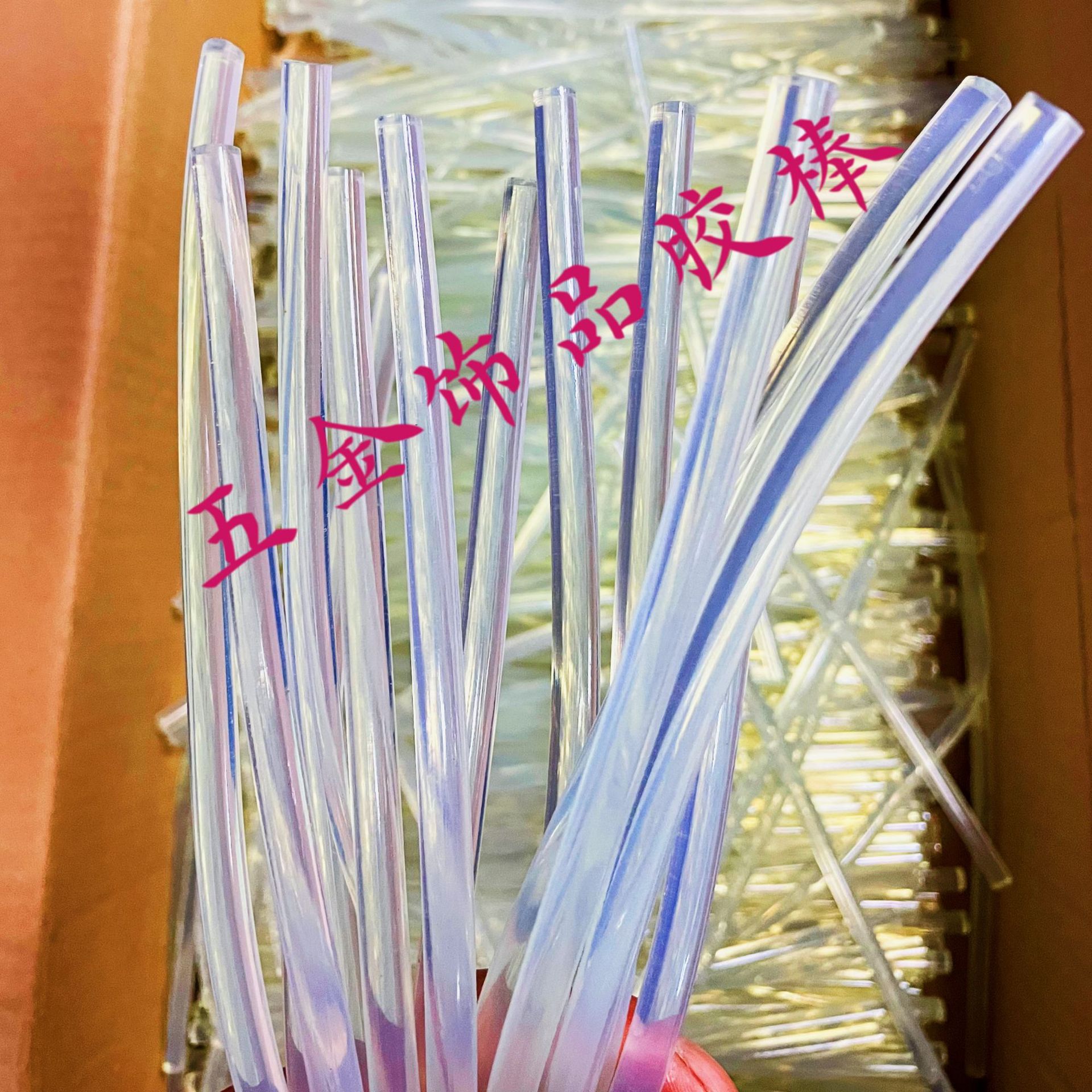 High viscosity and high permeability hardware jewelry manual dispensing hot melt adhesive stick manufacturers rubber strip jewelry dyi wholesale