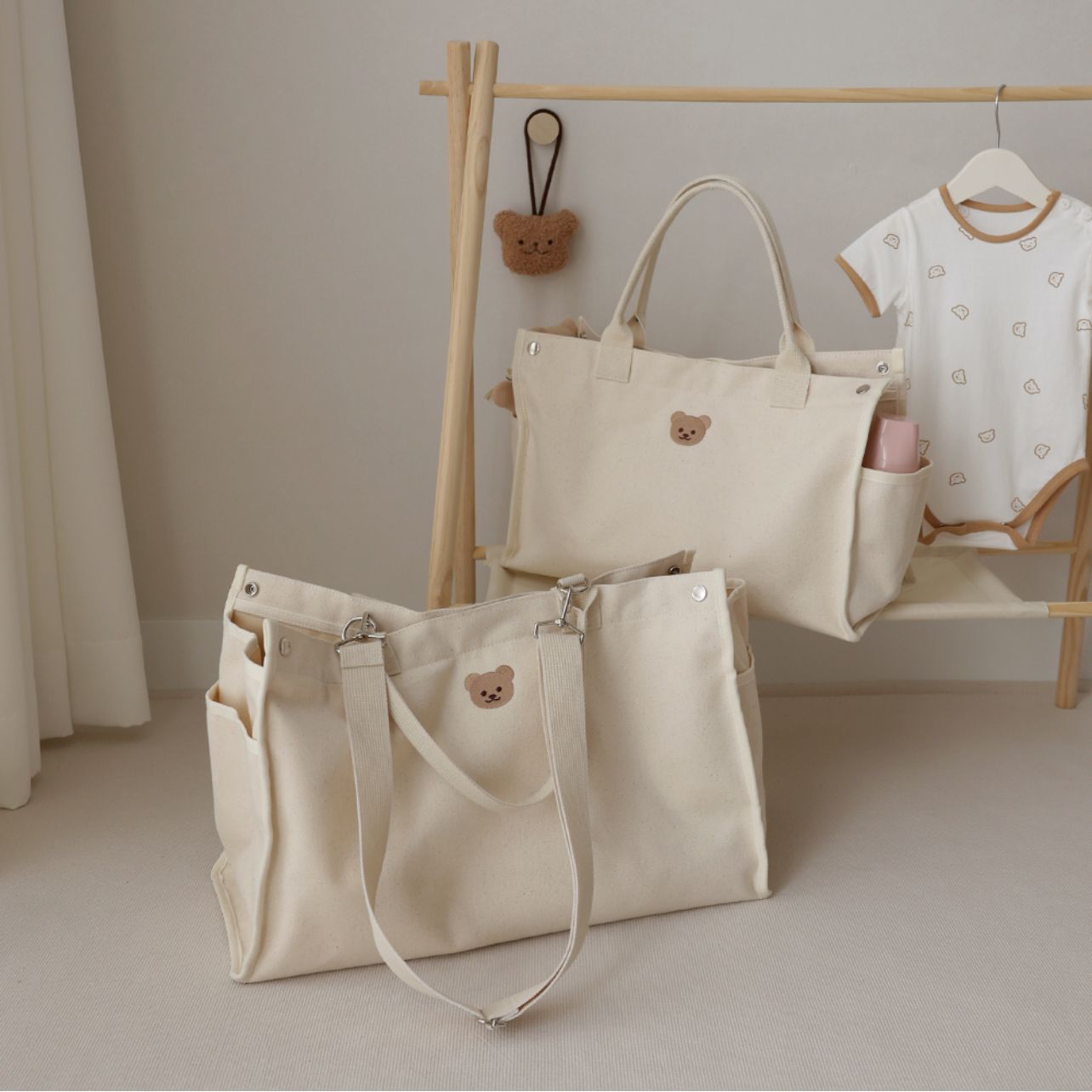 Korean Style ins Mummy Bag Large Capacity Multi-Functional Outgoing Portable Waterproof Embroidered Bear Canvas Bag