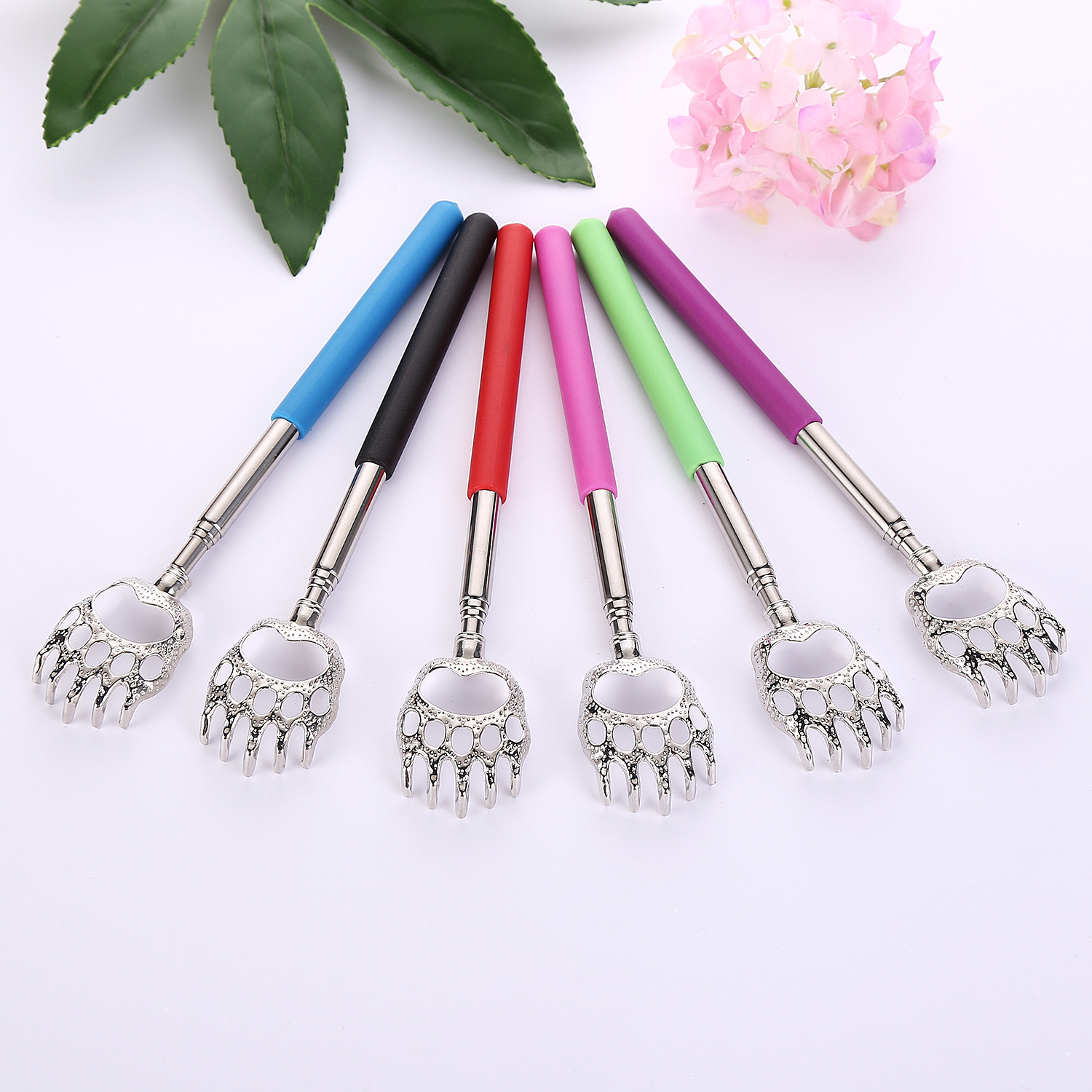 Bear claw stainless steel tickle massage device does not require people stainless steel telescopic tickle tickle tickle device