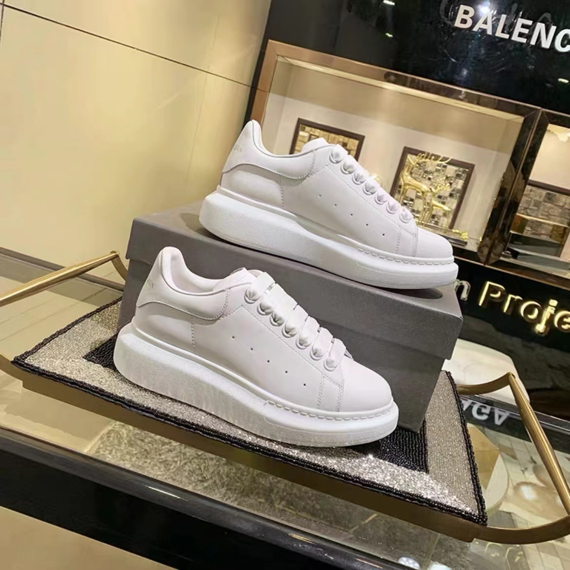 McQueen White Shoes Men's and Women's Genuine Leather Spring and Summer High Version New Thick-soled Increased Casual All-match Skate Shoes