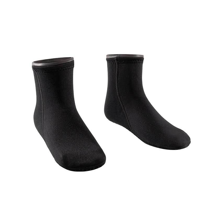 Spot cross-border 3mm diving socks men's swimming warm non-slip deep diving waterproof material short tube snorkeling beach socks women