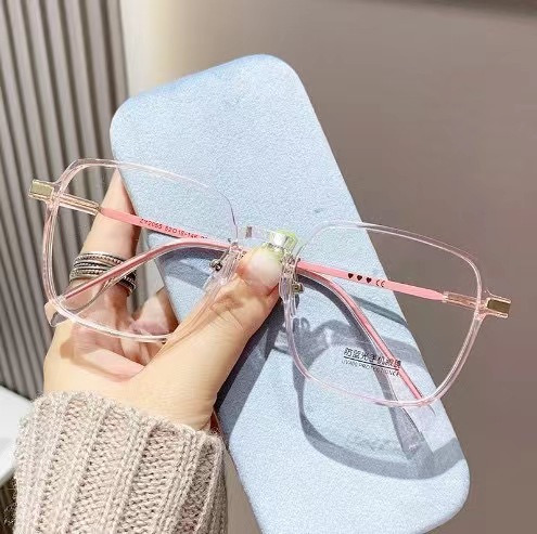 Transparent pink