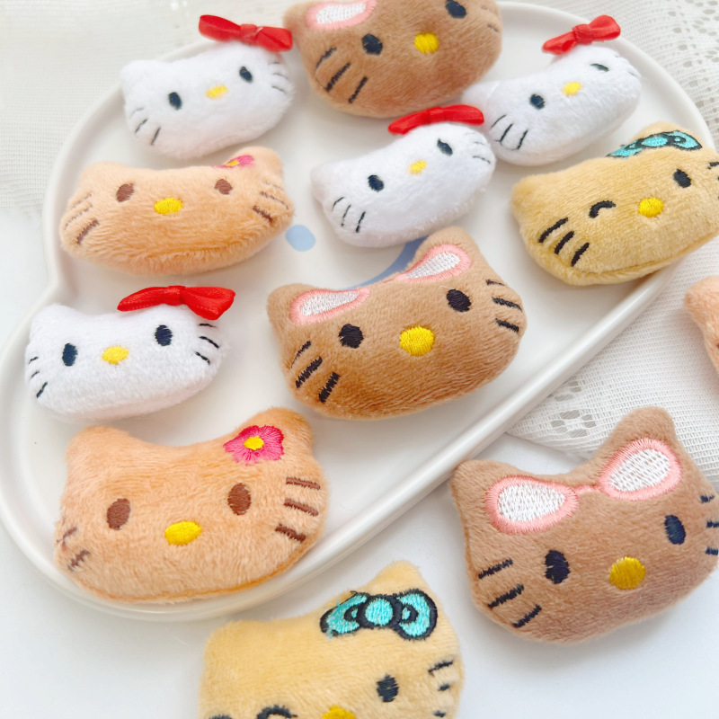 Cartoon plush cute kitten brooch KT cat cat hair accessories hair clip accessories clothes socks diy accessories